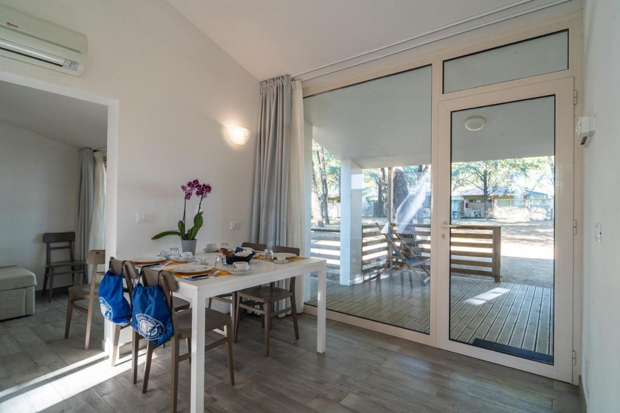 Club Del Sole Marina Julia Family Collection Hotel Bagian luar foto