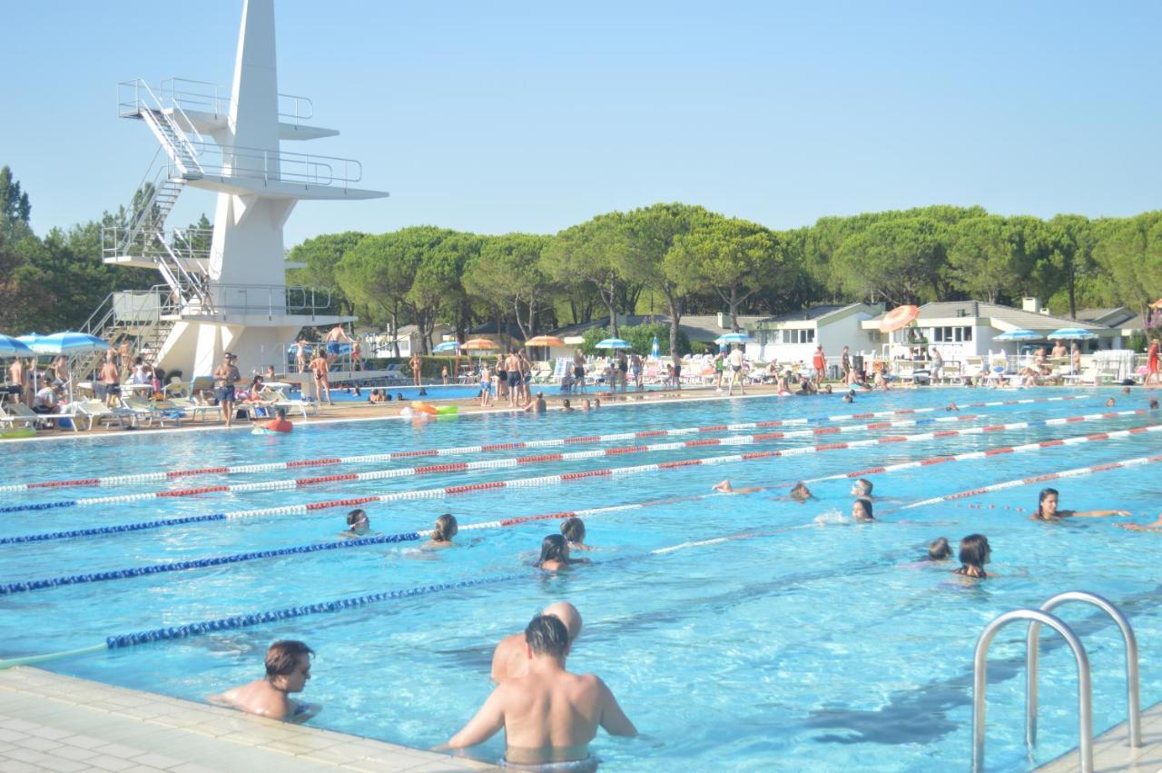 Club Del Sole Marina Julia Family Collection Hotel Bagian luar foto